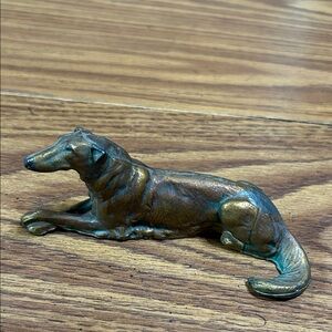 Antique-Style Reclining Collie Dog Figurine in Cast Metal Bronze Tones